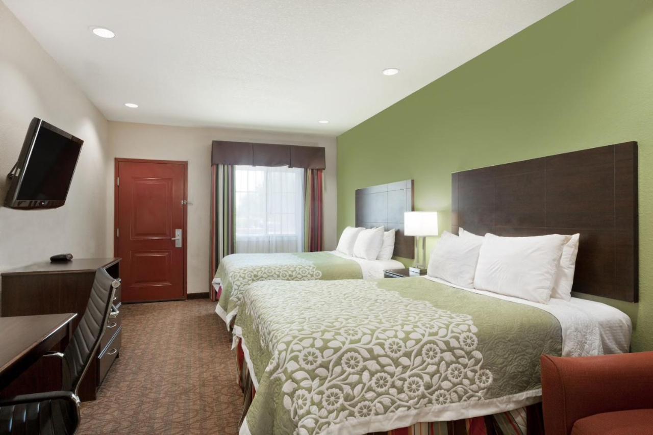Lone Star Inn Kenedy Εξωτερικό φωτογραφία