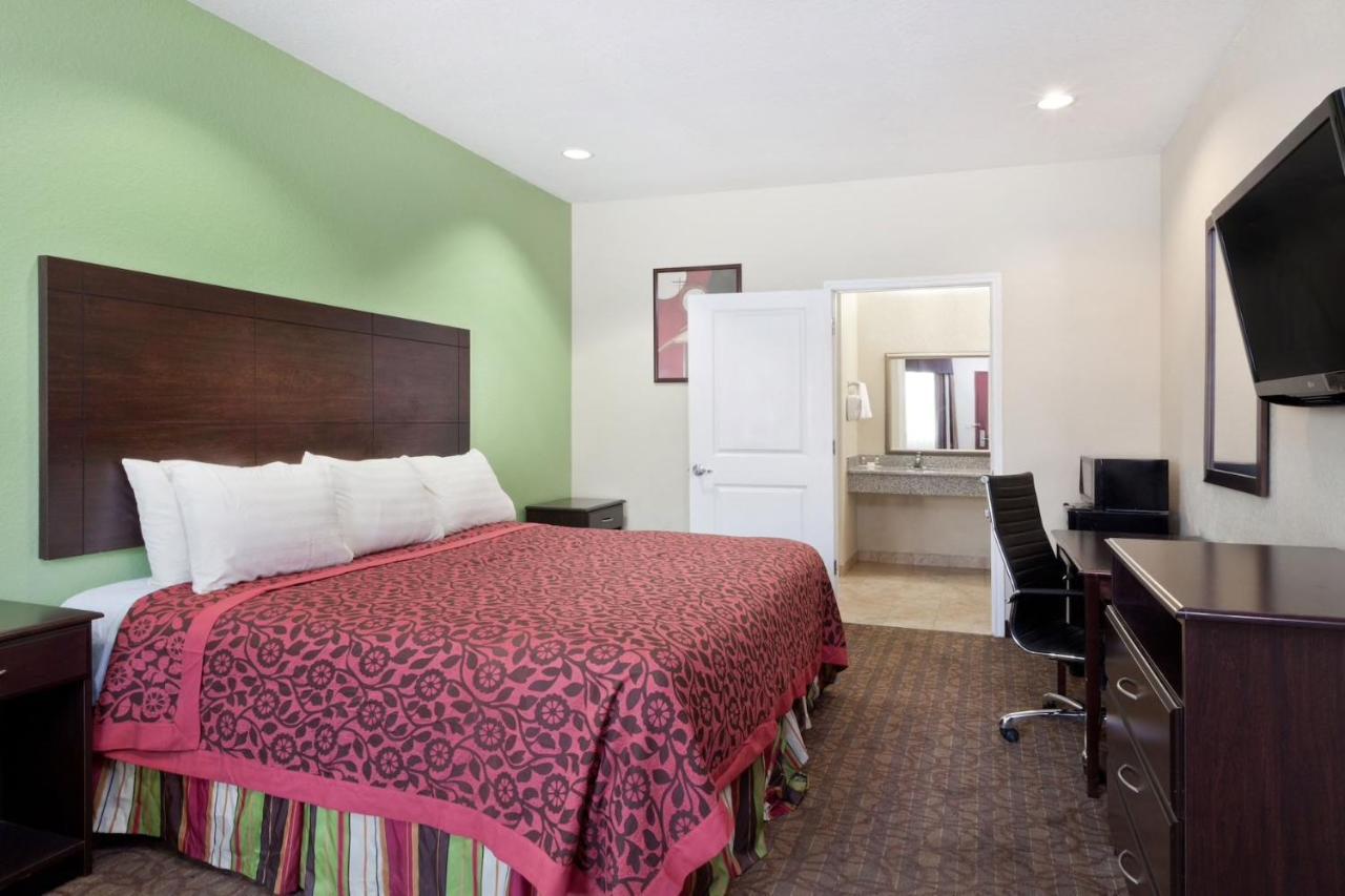 Lone Star Inn Kenedy Εξωτερικό φωτογραφία